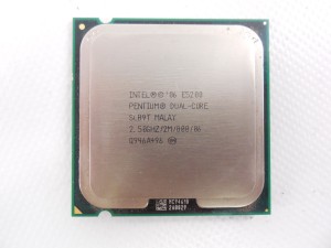 1040100